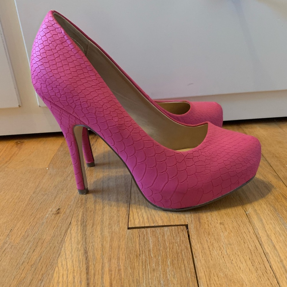 Mix No. 6 pink heels